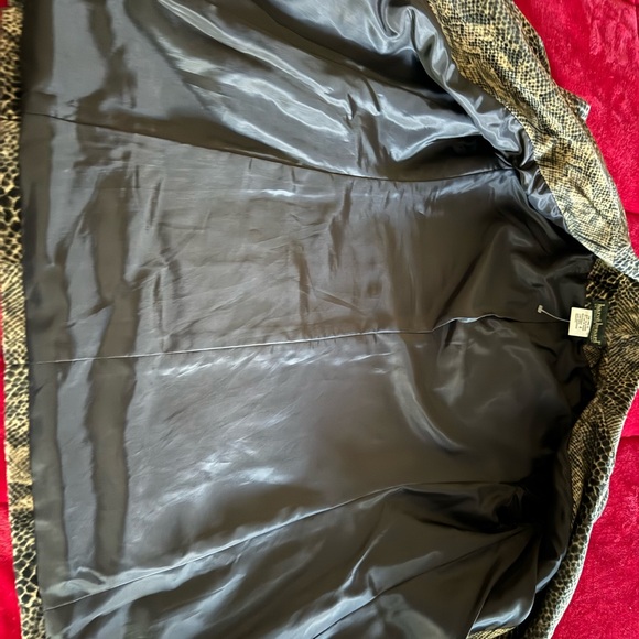 Harve Benard Python Snake Print Faux Fur Jacket Lined Size 4 Button Front - Picture 8 of 13